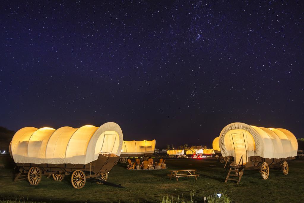 Conestoga Ranch Glamping Resort Garden City Bagian luar foto